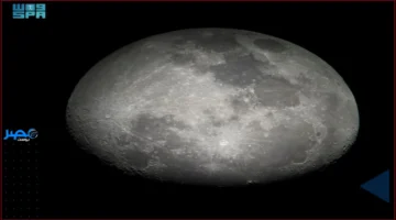 الليلة الدولية.. تفاصيل مضيئة عن تضاريس القمر تظهر في سماء رفحاء